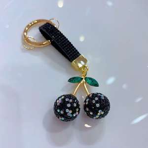 Lussuoso portachiavi con diamanti pieni di diamanti intarsiati con messaggio di benedizione borsa di moda ciondolo portachiavi per auto vendita diretta in fabbrica - Product Image 6