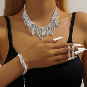 Magnifique Parure de Bijoux en Cuivre Style Européen et Américain, Plaqué Argent, Chaîne de Clavicule, Boucles d'Oreilles et Bracelet pour Accessoires de Mariage Féminins - Product Image 1