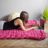Vente en gros de couvertures au crochet de couleur unie pour canapé-lit Couverture douce et confortable pour chambre à coucher