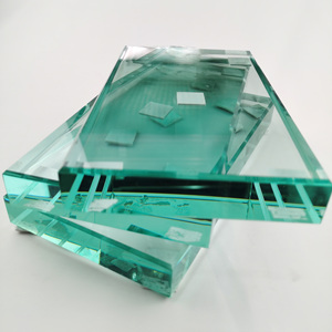 Verre flotté transparent sur mesure <span class=keywords><strong>de</strong></span> 3 mm, 4 mm, 5 mm, 6 mm pour étagères <span class=keywords><strong>de</strong></span> réfrigérateurs à <span class=keywords><strong>vin</strong></span> et dessus <span class=keywords><strong>de</strong></span> table – Fabrication chinoise - Product Image 2