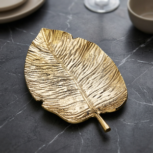 Leaf-Shaped metal <b>Decorative</b> <b>Plate</b> Handmade Contemporary Plant Pattern Design for Party Tableware - Product Image 3