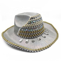 Chapeau de cowboy blanc fait main avec strass étincelants pour future mariée, idéal pour les enterrements de vie de jeune fille et les événements de fiançailles