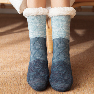 2024 noël chaussettes floues épaissir Plus coton hiver mignon chaussettes chaudes maison étage chambre drôle <span class=keywords><strong>pantoufle</strong></span> pour les femmes - Product Image 2