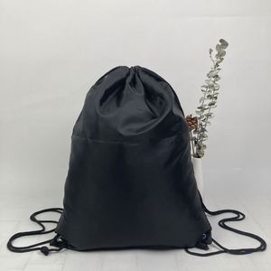 Chất lượng hàng đầu vẽ chuỗi không dệt túi nhựa dây kéo túi Muslin dây kéo túi với logo tùy chỉnh in - Product Image 4