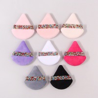 Outil de maquillage de bouffée de poudre de miel doux triangulaire Portable réglage de tache convivial pour les débutants outil de beauté boîte d'éponge nouvelle vente en gros
