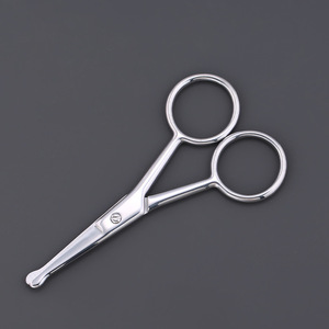 Recortador de vello nasal con punta redonda, juego de tijeras manuales para recortar la barba y el vello nasal para hombres - Product Image 4