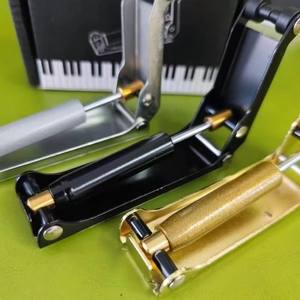 Dispositivo di rallentamento per copertura pianoforte, accessorio musicale - Product Image 3