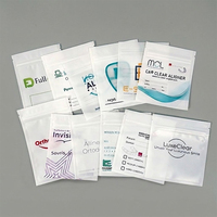 Pochette transparente personnalisée à faible MOQ pour aligneurs, emballage de dispositifs dentaires orthodontiques en plastique à fermeture éclair, sachet translucide pour rétention