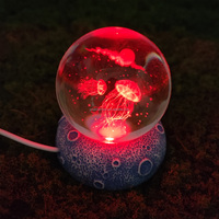 Lampe de nuit en cristal de verre 3D en forme de méduse de 6 cm, boule lumineuse, monde océanique avec résine, base LED colorée, décoration, lumière de nuit