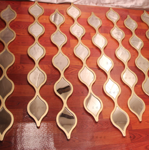 <span class=keywords><strong>Specchio</strong></span> da <span class=keywords><strong>Parete</strong></span> Decorativo in Metallo Dorato a Forma di Goccia all'Ingrosso - Product Image 6