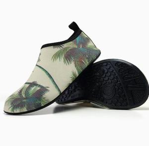 Chaussures aquatiques en gros à séchage rapide, antidérapantes, économiques, pour la natation en extérieur, la plage, les sports nautiques et la marche en aval, pour hommes et femmes - Product Image 5