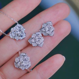แหวนหมั้นเพชร Xinfly 18K 0.6 กะรัต รูปทรงดอกไม้ ดีไซน์ดอกบาน ประดับเพชร ตัวเรือนทองคำขาว - Product Image 5