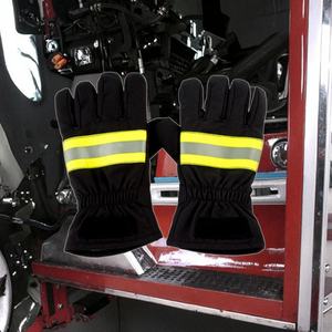 Gants de pompier noirs EN659 avec revêtement NOMEX en cuir de vachette et aramide, ignifuges et imperméables, pour combinaisons de pompier en opérations de sauvetage - Product Image 1