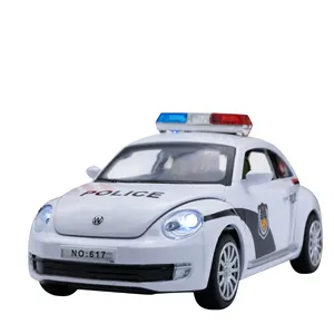 15Cm uzunluk VW Beetle Diecast araba 1:32 ölçekli alaşım Model, metal polis oyuncaklar çocuklar hediye geri çekin fonksiyonu/ışık/ses