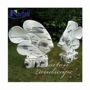 Statue di Pesci in Marmo Scolpite, Ornamenti da Giardino <span class=keywords><strong>con</strong></span> Base in Vendita - Product Image 1
