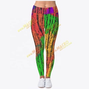 Leggings de Moda AND1 Super Skin para Mujer, de Cintura Alta, con Diseño de Letras de Colores, Tejidos, Compresivos, Transpirables y Antibacterianos - Product Image 4