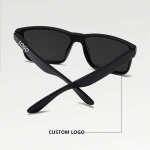 Lunettes de soleil polarisées carrées UV400 avec logo personnalisé, monture PC et verres TAC, pour la conduite, pour hommes et femmes, collection 2025 - Product Image 3