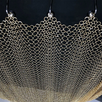 Rideaux en maille de chaîne métallique tressée en acier inoxydable couleur or avec tailles personnalisées disponibles