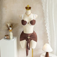 Nouveau style maillot de bain bikini trois pièces sexy couleur unie col halter avec armatures push-up en polyester pour la plage