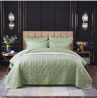 Vente chaude Textile de maison blanc literie coton lavé matelassé couverture couette personnalisé brodé couvre-lit ensemble sur le lit