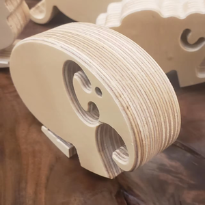 Contreplaqué de bouleau CNC de qualité E0 de 18 mm personnalisé pour découpe laser de jouets, très vendu au Royaume-Uni - Product Image 1