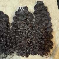 Vendeur en gros de cheveux alignés sur les cuticules, 100% cheveux humains bouclés birmans, mèches de cheveux humains vierges bruts indiens bouclés pour femmes noires