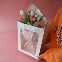 Venta caliente Floristería Día de San Valentín Cumpleaños Ramo de flores Simplicidad estética PVC Ventana Regalo Ramo de tulipán