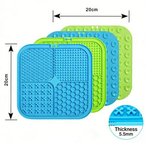 Köpek ve Kedi Oyuncak Yalama Pedi Kare Karikatür Desenli Yavaş Beslenme Kabı Bulmacası Boğulmayı Önleyici Sızdırmaz Gizli Mama Kabı - Product Image 1
