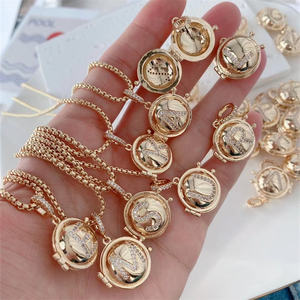 Offre Spéciale <span class=keywords><strong>montre</strong></span> de poche collier allume et éteint les photos Micro zircone Alphabet pendentif amour collier pour femmes bijoux - Product Image 2