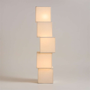 Lámpara de pie cuadrada de tela con LED de color cambiante para sala de estar, dormitorio, hotel, villa - Product Image 1
