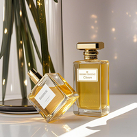 Bouteille de parfum en verre transparente de haute qualité 30ml 50ml 100ml bouteille de parfum en verre de pulvérisateur de pompe carrée vide