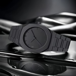 นาฬิกาควอตซ์ผู้ชายแบบสบายๆ เป็นมิตรกับสิ่งแวดล้อม ดีไซน์พลาสติกแบบ unisex สีดำ ตัวชี้แบบโอเวอร์ไซส์ สายซิลิโคน - Product Image 3