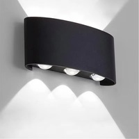 Lampes murales LED carrées en aluminium pour extérieur 2W-12W IP65 étanches pour usage en jardin