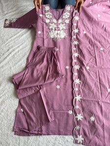 Conjunto Dupatta de pantalón Kurti de seda romana de calidad superior, traje tradicional indio para mujer, ropa de fiesta de diseñador, ropa de boda a la moda - Product Image 5