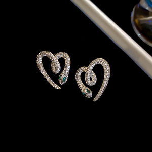 Boucles d'oreilles en argent plaqué or, super élégantes, avec fleur de perle, tendance et stylées, luxe léger, haut de gamme - Product Image 3