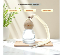 Diffuseur de voiture rond de luxe avec bouchon couronne, flacon de parfum en verre dépoli transparent dégradé 11,5 ml, couvercle en bois naturel gravé, cordon