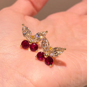 Aros de Plata 925 de Dos Tonos Trenzados con Acabado Cepillado, Diseño Contemporáneo, Hipoalergénicos, Venta al Por Mayor - Product Image 1