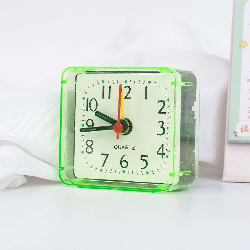 นาฬิกาทรงสี่เหลี่ยม 182 สีเขียว