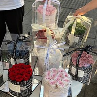 Vente en gros Best-seller Fleur de décoration Longue durée de vie Fleur éternelle rose préservée en acrylique transparent Boîte à fleurs pour cadeaux