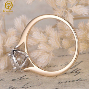 Bague pour femme Halo à taille brillant ronde en or 18 carats avec diamant de laboratoire haute clarté couleur D et certificat IGI – Style populaire - Product Image 3