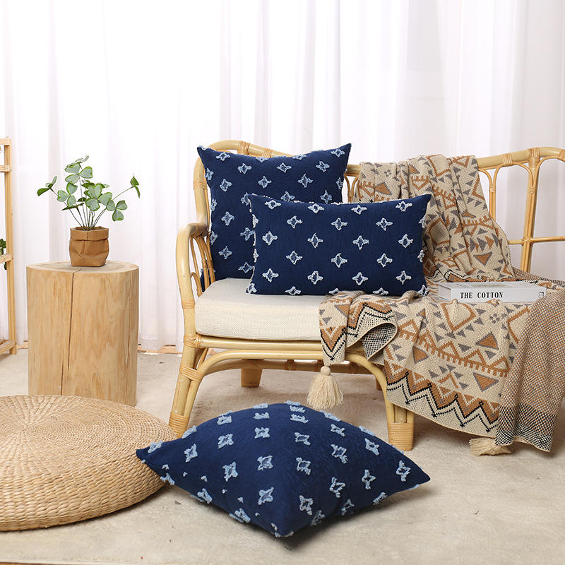 ดอกทานตะวันปุยสีน้ำเงินเข้ม