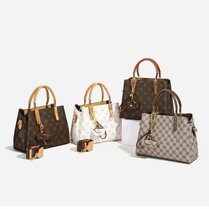 2025 Women's Elegant All-Season High-Grade Genuine Leather Casual Tote Waterproof Zipper Closure New Style Niche <b>Shoulder</b> Bag - Product Image 6