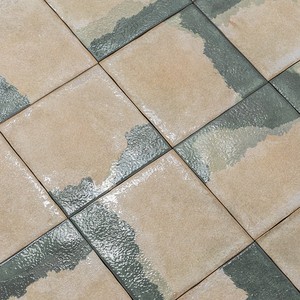 Azulejo Decorativo Verde Volterra 20 x 20 cm Mate con Detalles Brillantes Bordes Irregulares - Product Image 5