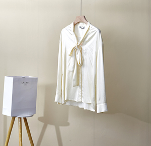 Camicia Coshe <span class=keywords><strong>Laura</strong></span> con stampa floreale vintage in stile coreano a maniche lunghe con fiocco per donna, elegante e casual per il lavoro quotidiano in ufficio - Product Image 2