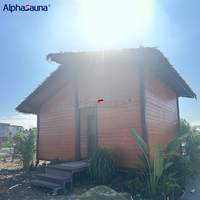 Cabane de plage préfabriquée en bois de style traditionnel, écologique et prête à l'emploi, idéale pour les complexes hôteliers ou les cottages, avec abri pour voiture