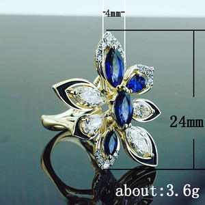 Anillo de Cóctel con Flor F206, Anillo de Moda para Mujer con Zafiro Natural en Corte Marquesa y Engaste de Garras - Product Image 5