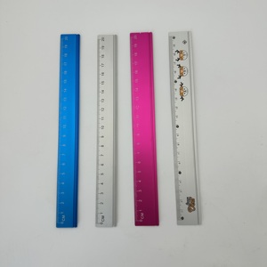 <span class=keywords><strong>China</strong></span> Factory Professional Hersteller Custom Design Kleines Aluminium Lineal 15cm Multifunktion ale gerade süße Lineale für die Schule - Product Image 5