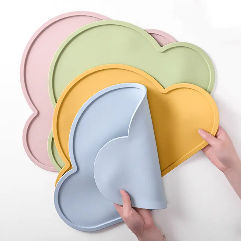 Food Grade Cute Silicone Mat Heat Resistant For Baby High-Chair protection table mat Cloud shape Portable Placemat for Baby