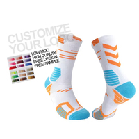2025 haute qualité anti-dérapant respirant personnalisé sport Grip chaussettes blanc rayé basket-ball course entraînement chaussettes athlétiques