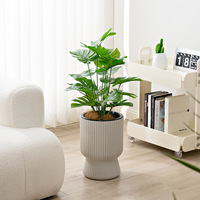 Pot de fleurs créatif auto-arrosant sur pied, style nordique minimaliste, pour salon, en forme de verre à vin ou de trophée